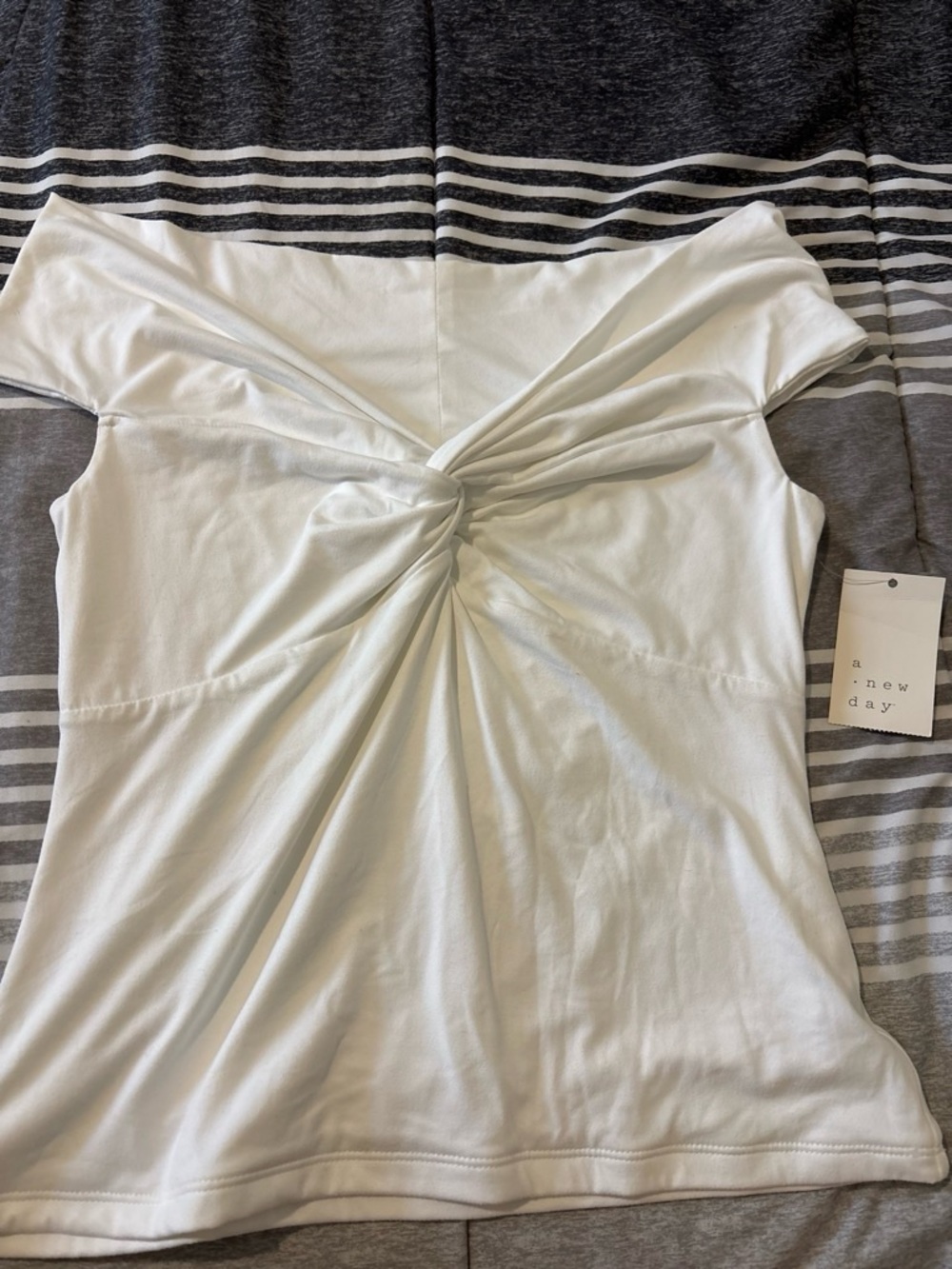 a new day White Twist-Knot Off-Shoulder Women's Top